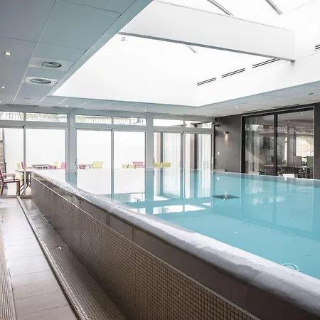 Готель Kyriad Prestige Сен-Мало